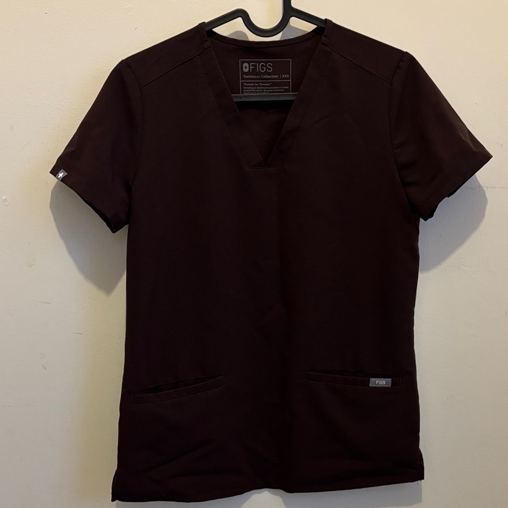 Figs technical collection scrub top xxs
